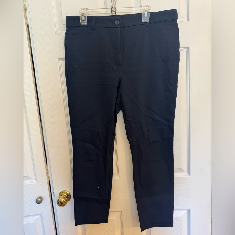 Classic Navy Skinny Pants